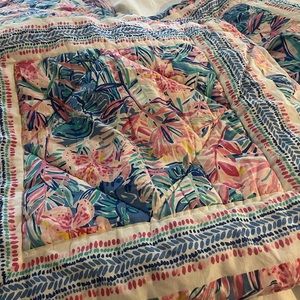 Lilly Pulitzer Slathouse Soirée Euro Shams